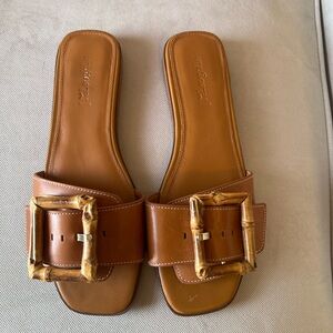 J McLaughlin Aurora Slides with Statement Bamboo Buckle